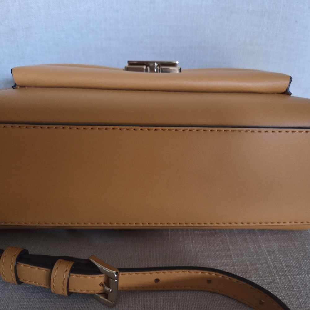 MICKAEL Kors Gold Crossbody Bag with Chain Detail - Picture 6 of 11